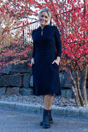 Borghild sort jacquard kjole