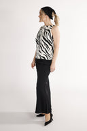Alma bluse sort og hvid zebra