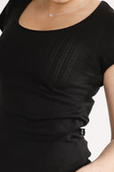 Beate sort T-shirt