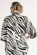 Bekka bluse sort og hvid zebra