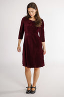 Elli bordeaux babycord kjole