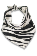 Iris sjal sort og hvid zebra