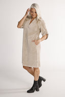 Petra beige velourkjole