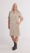 Petra beige velourkjole